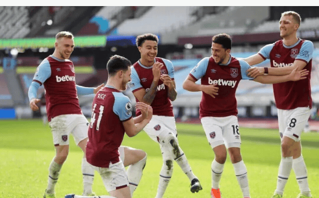 广东男篮在CBA杯赛中以94-80击败广州男篮，奎恩全场高效表现，贡献29分6篮板7助攻5抢断，助力球队取得首胜。