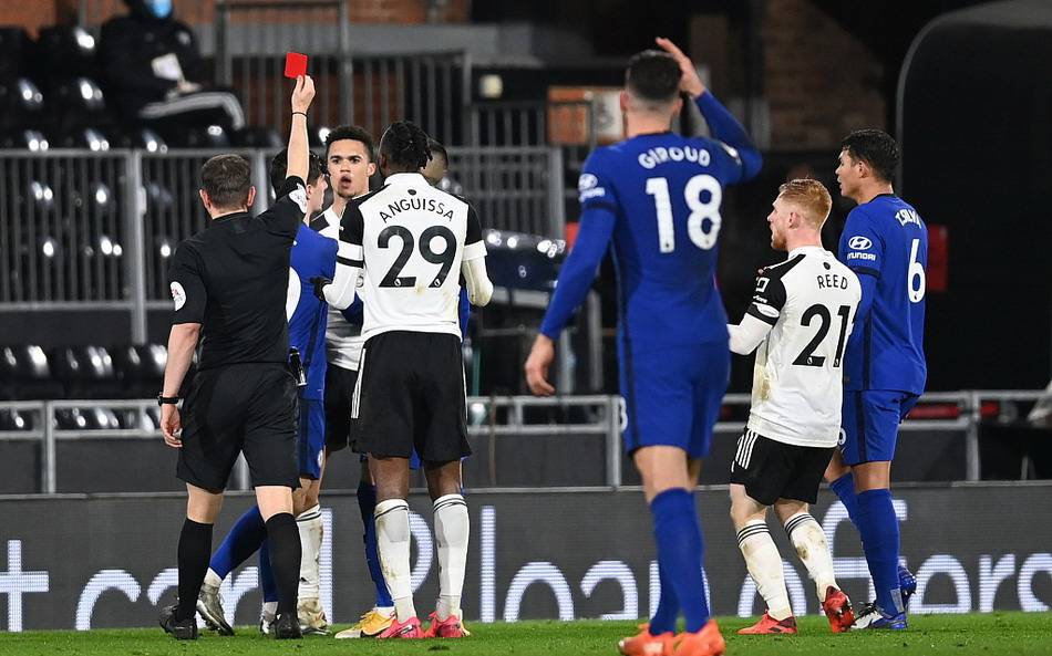 卡梅隆出席海南电影节大师班，以纳威族仪式开场