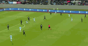 国脚连续两场关键进球